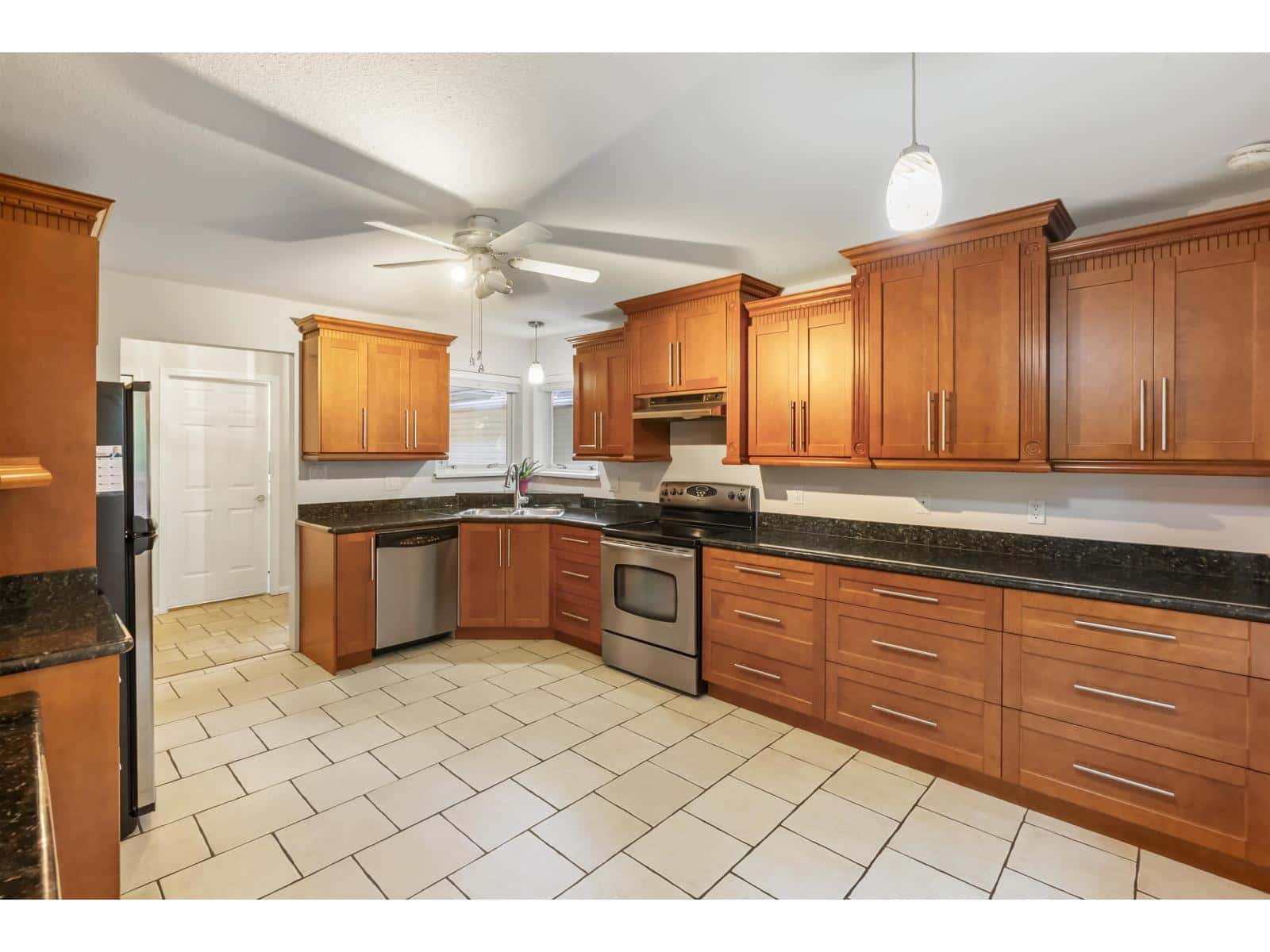 115 10172 141 STREET — Surrey - Photo 3 of 40