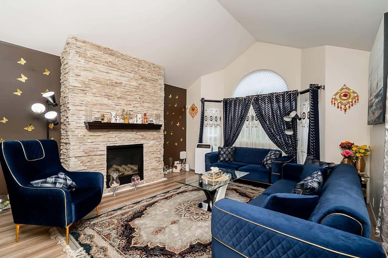 18661 56 AVENUE AVENUE — Surrey - Photo 4 of 25