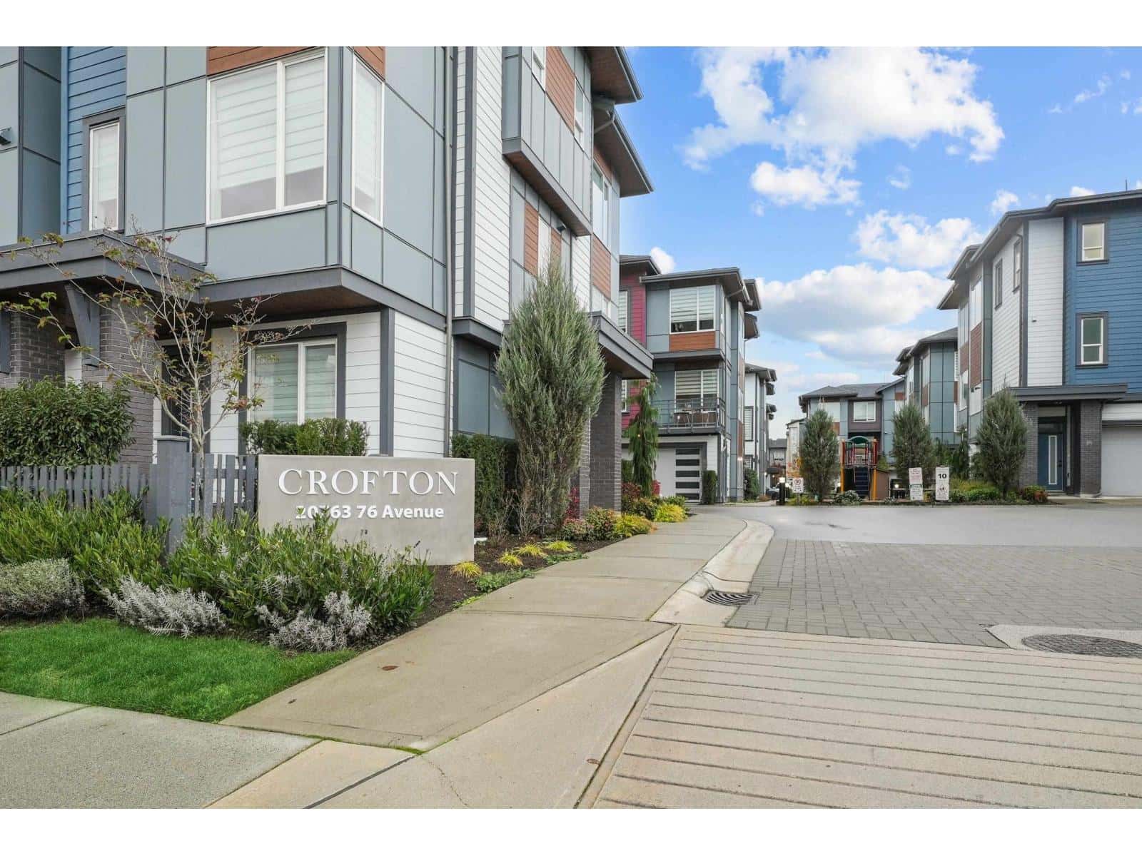 29 20763 76 AVENUE — Langley - Photo 3 of 40