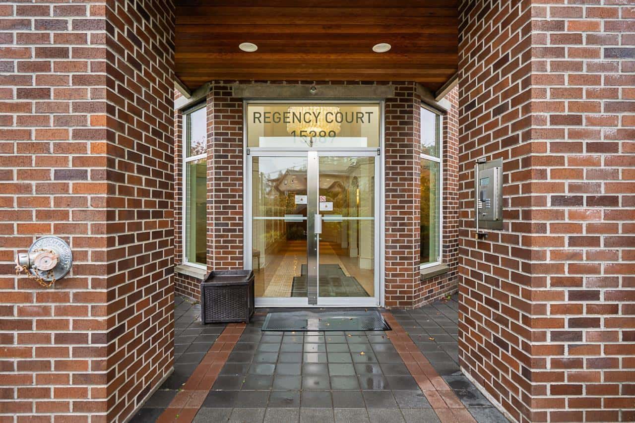 302 15389 ROPER AVENUE — White Rock - Photo 3 of 38