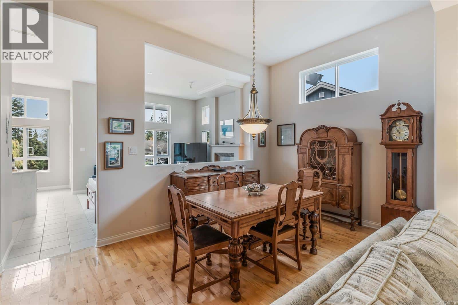 1339 Saturna Dr — Parksville - Photo 3 of 48