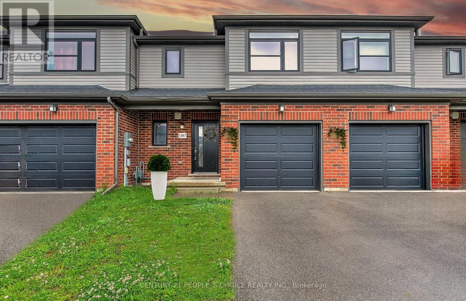 1287 MICHAEL CIRCLE — London East (East D) - Main photo