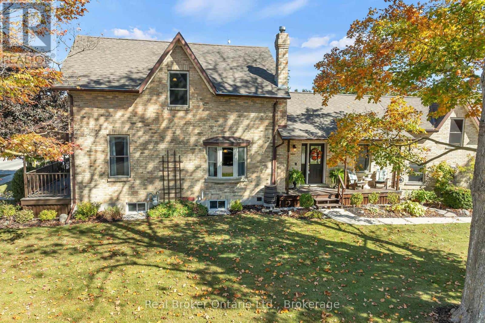 690 WALLACE AVENUE S — North Perth (Listowel) - Photo 3 of 49