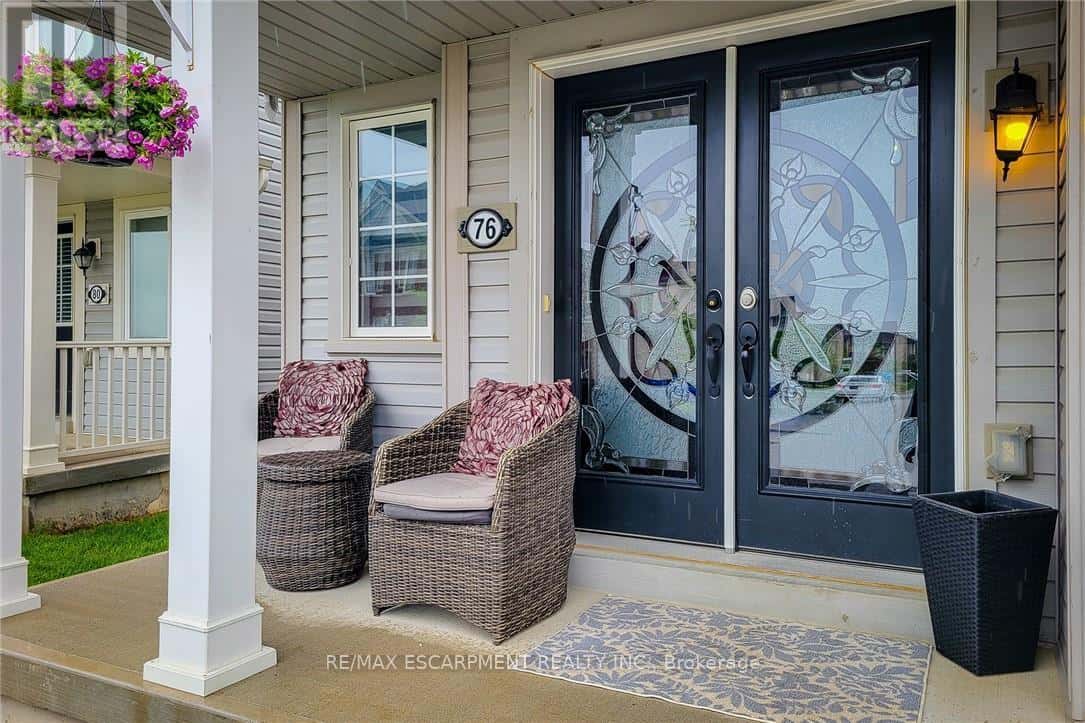 76 MCALLISTAR DRIVE — Hamilton (Binbrook) - Photo 5 of 40