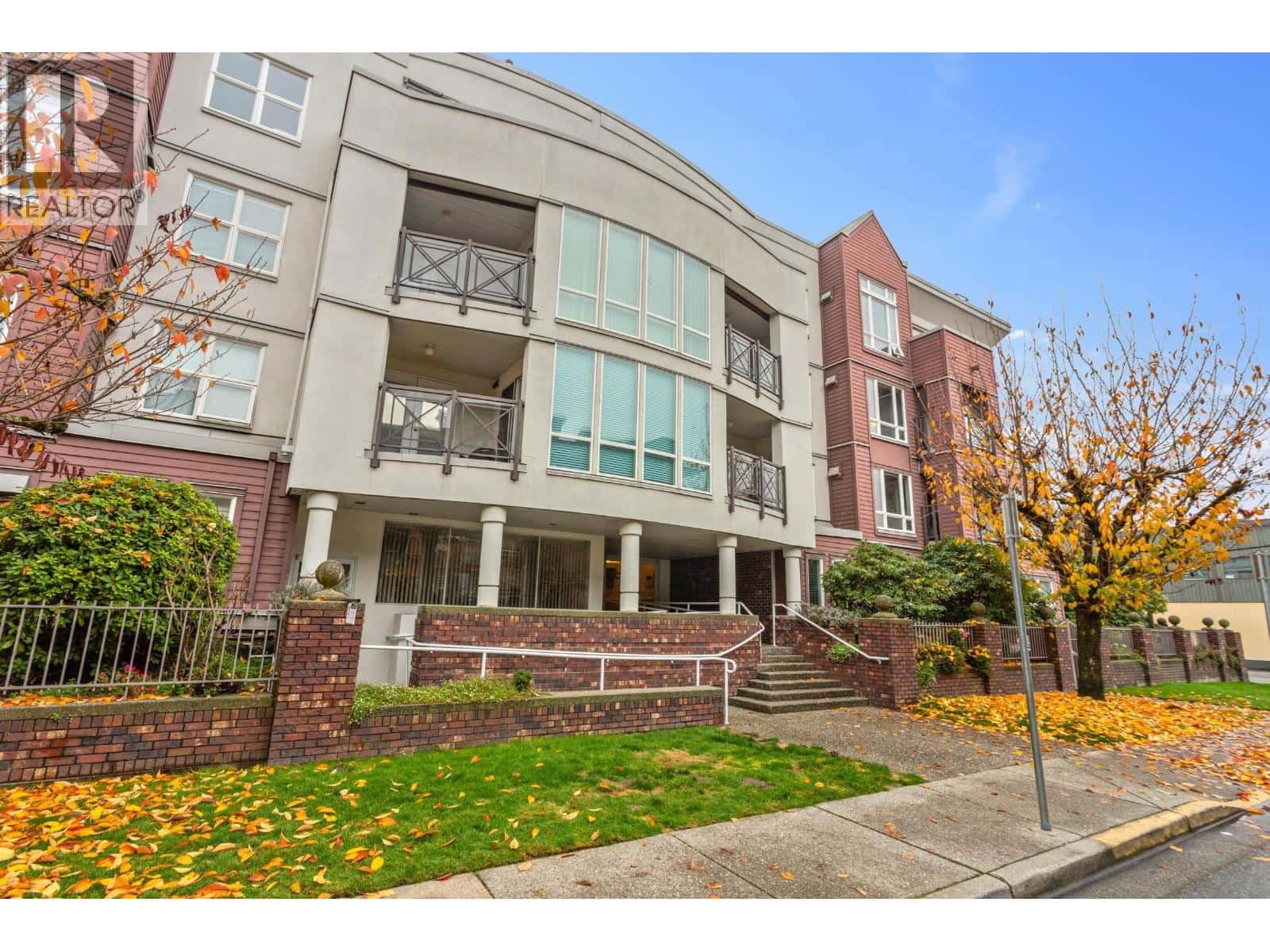 307 2335 WHYTE AVENUE — Port Coquitlam - Photo 5 of 34