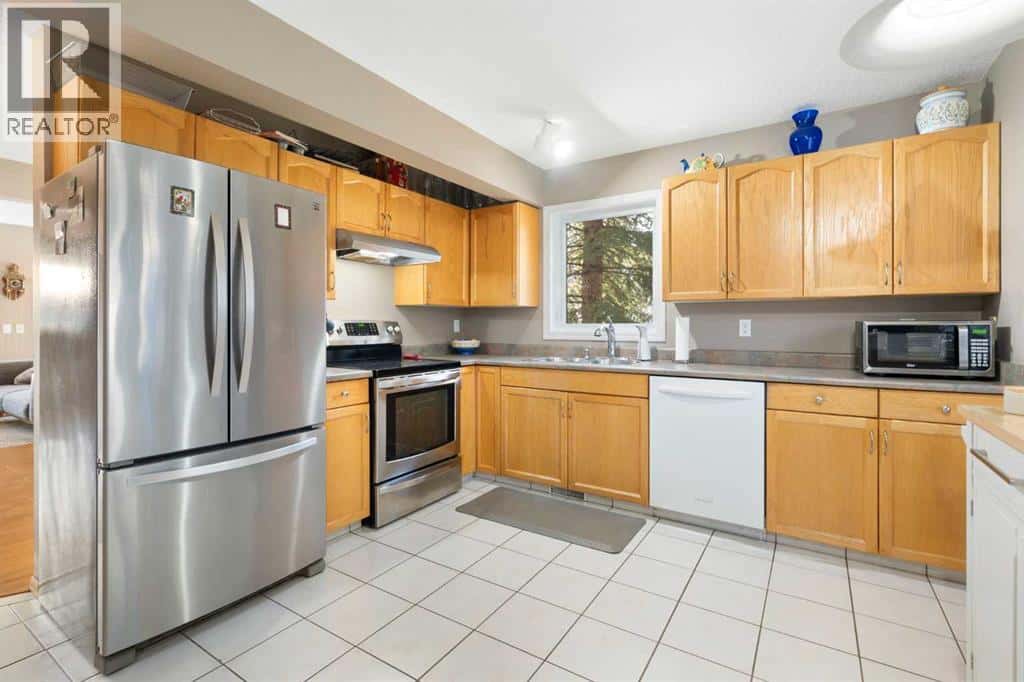 90 Patina Rise SW — Calgary - Photo 4 of 32