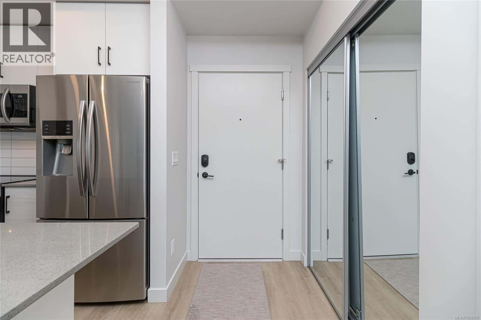 606 2465 Gateway Rd — Langford, British Columbia - Photo 3 of 45