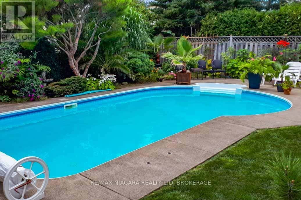 5 RENE LANE — St. Catharines (Secord Woods) - Photo 3 of 50