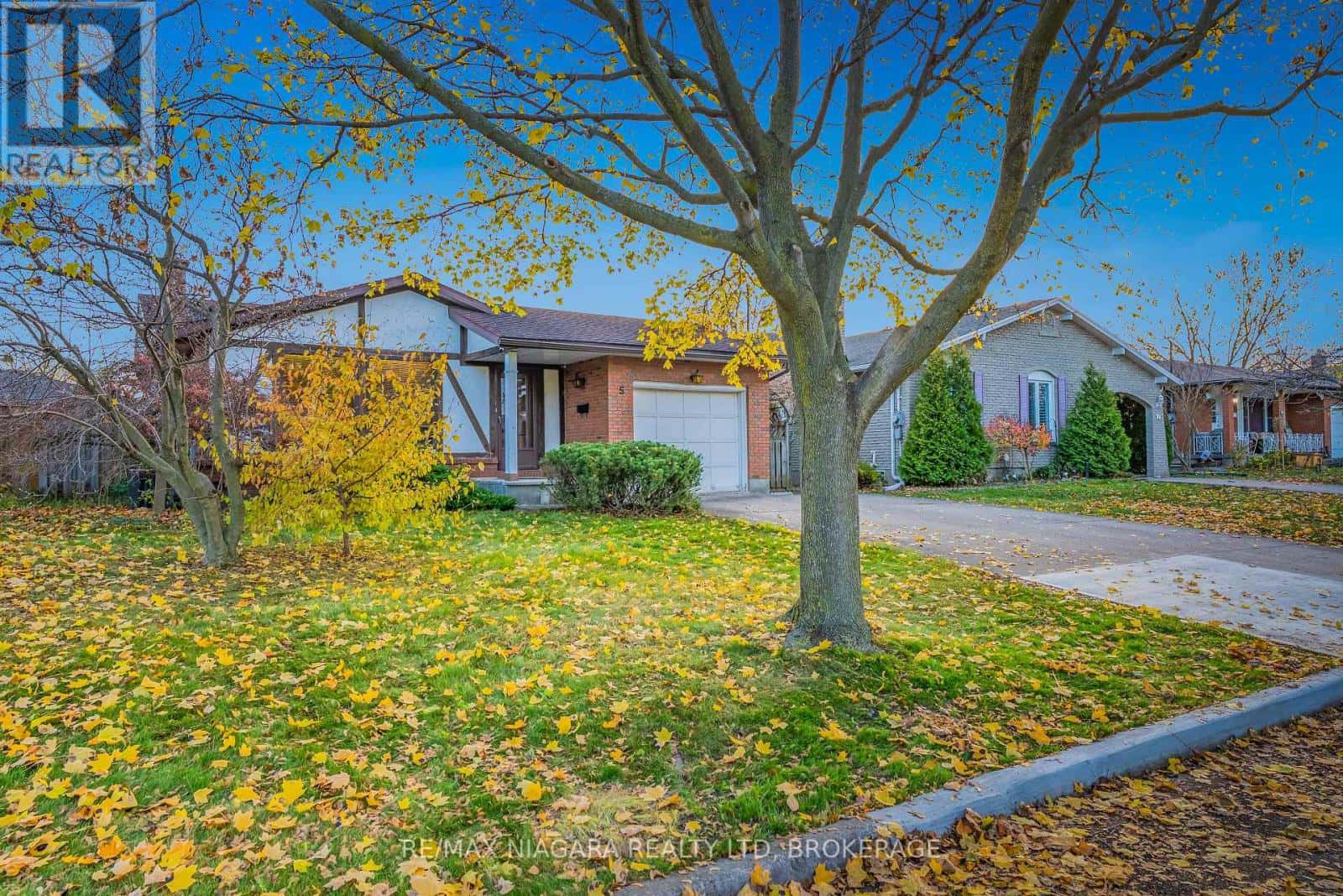 5 RENE LANE — St. Catharines (Secord Woods) - Photo 4 of 50