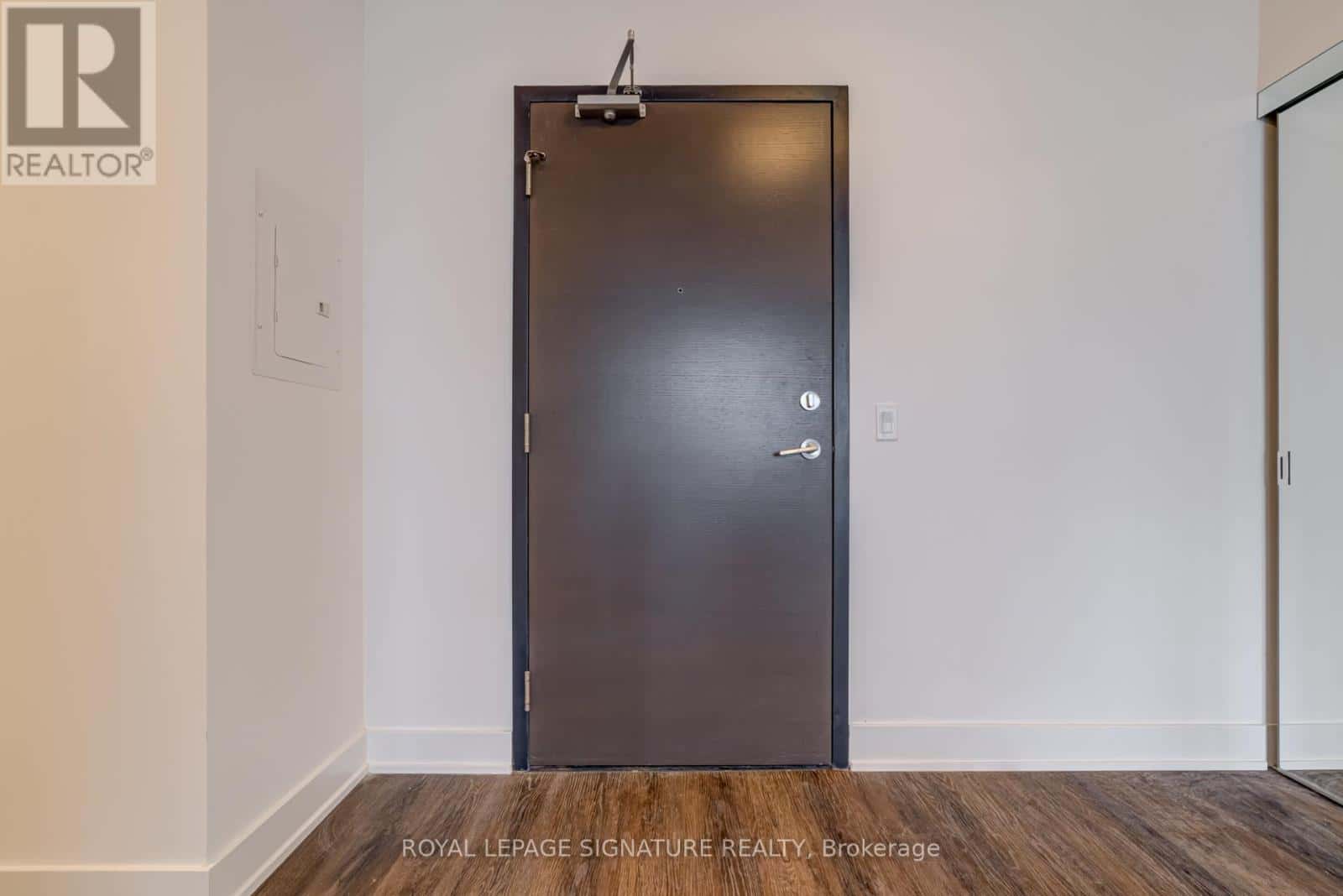 1105 - 2 TEAGARDEN COURT — Toronto (Willowdale East) - Photo 4 of 26