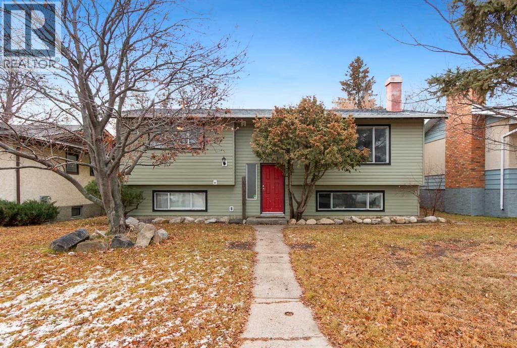 5209 42 Street — Olds - Main photo