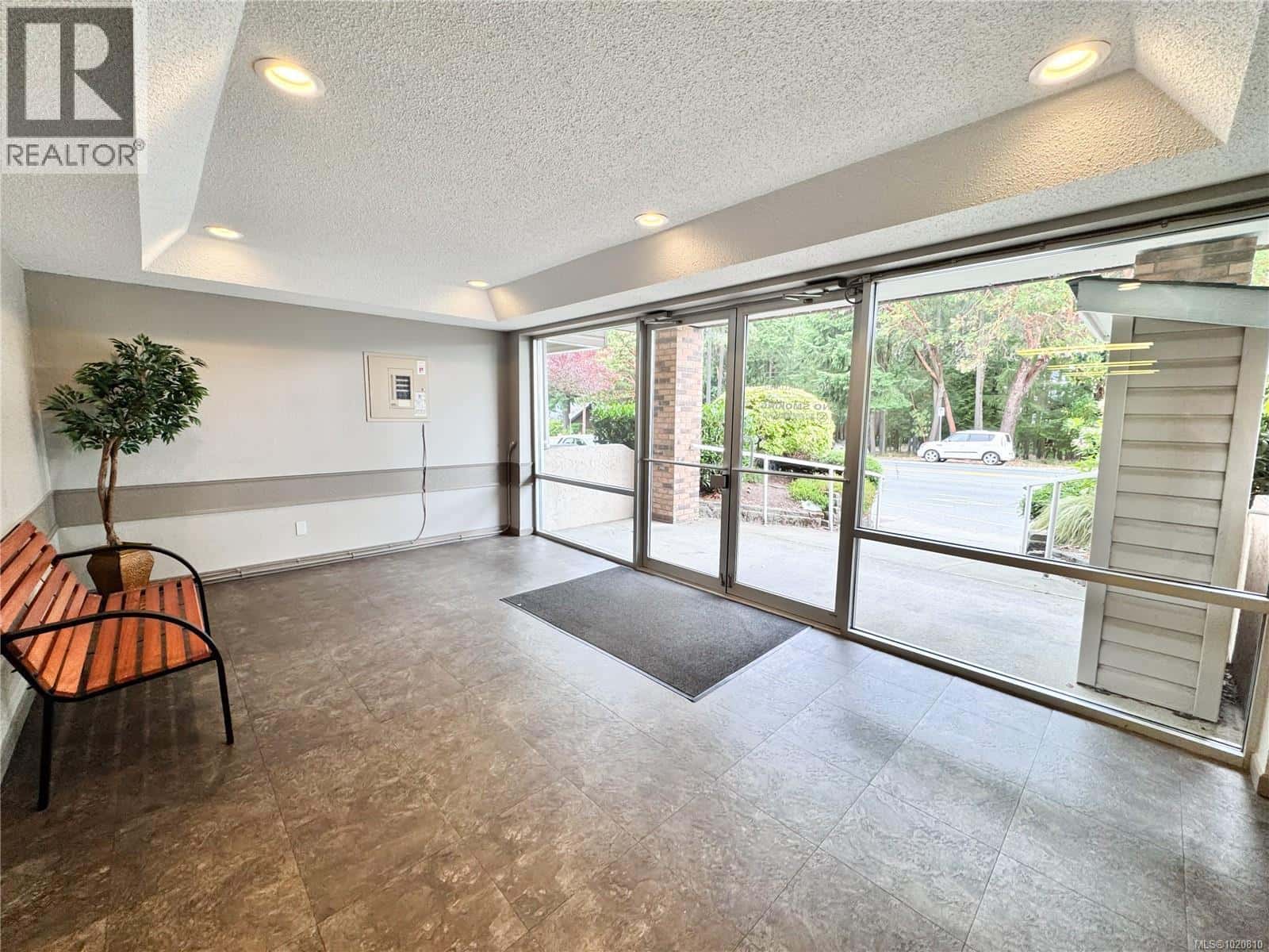 130 6711 Dover Rd — Nanaimo - Photo 2 of 23