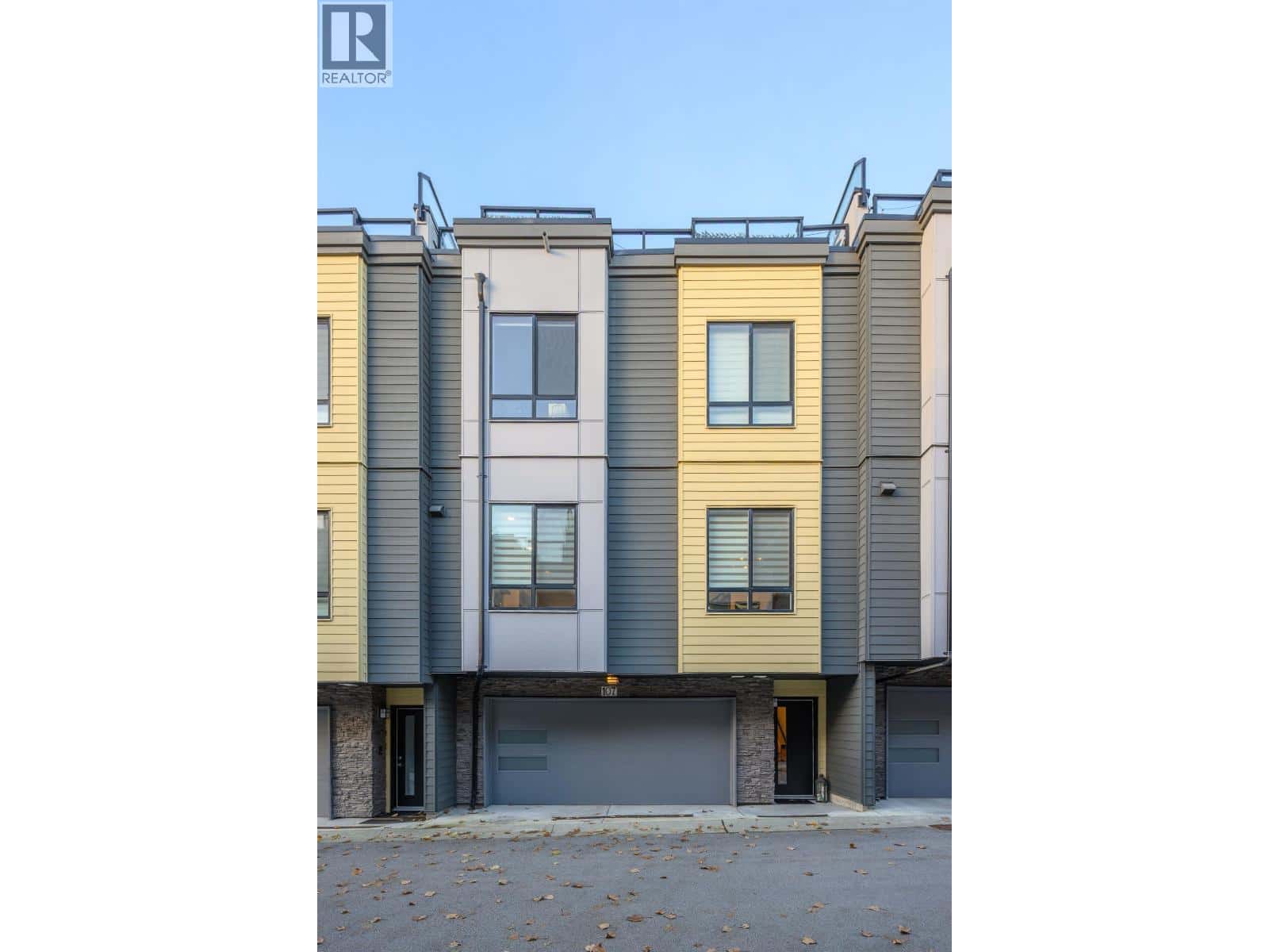 107 3503 GISLASON AVENUE — Coquitlam - Photo 4 of 5