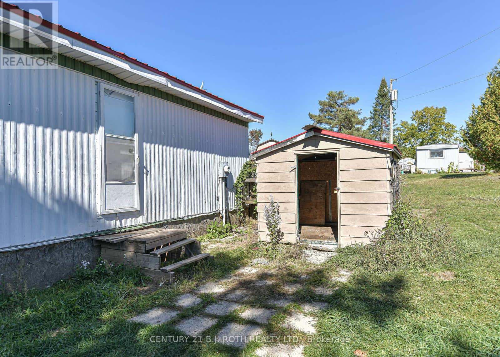 19 CLAREMONT CRESCENT — Oro-Medonte - Photo 5 of 36