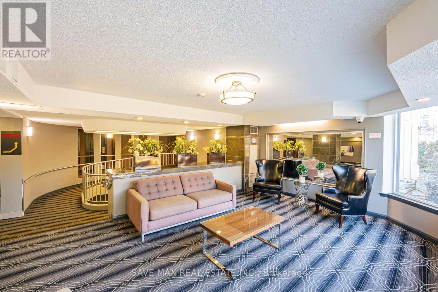 307 - 8 LISA STREET — Brampton (Queen Street Corridor) - Photo 4 of 48