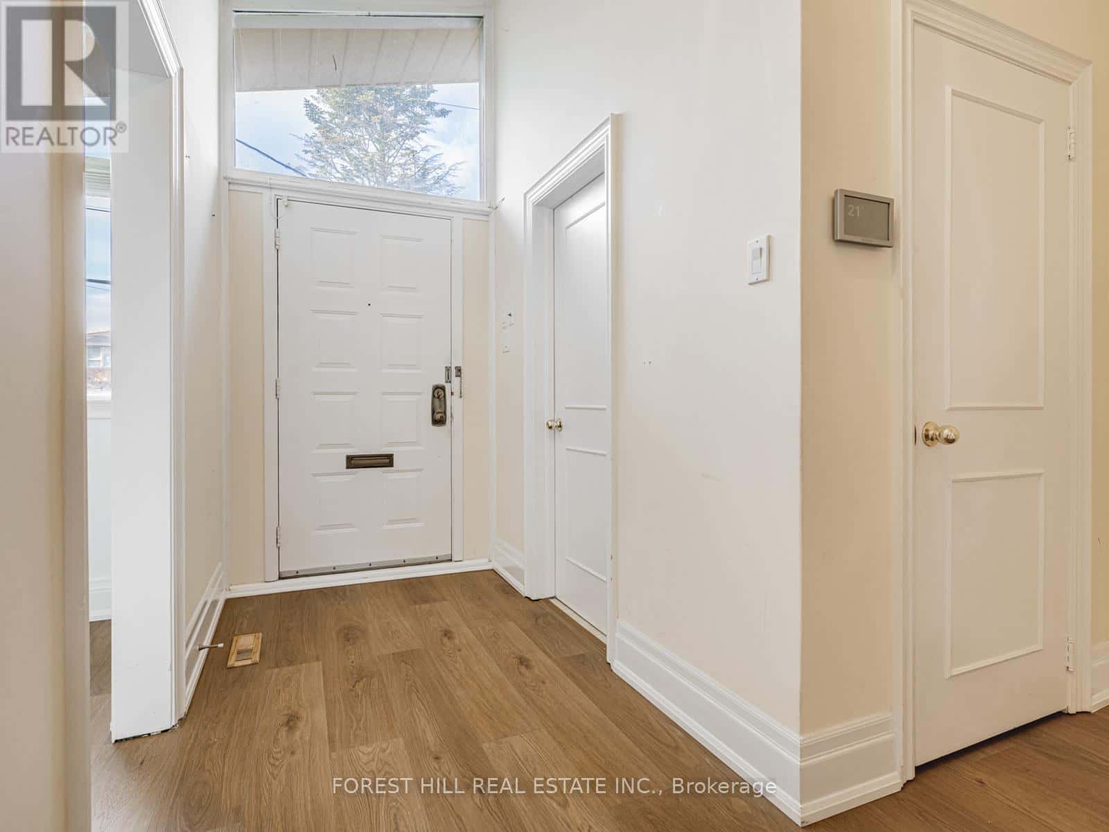 , Toronto (Bayview Village), — Toronto (Bayview Village) - Photo 4 of 34