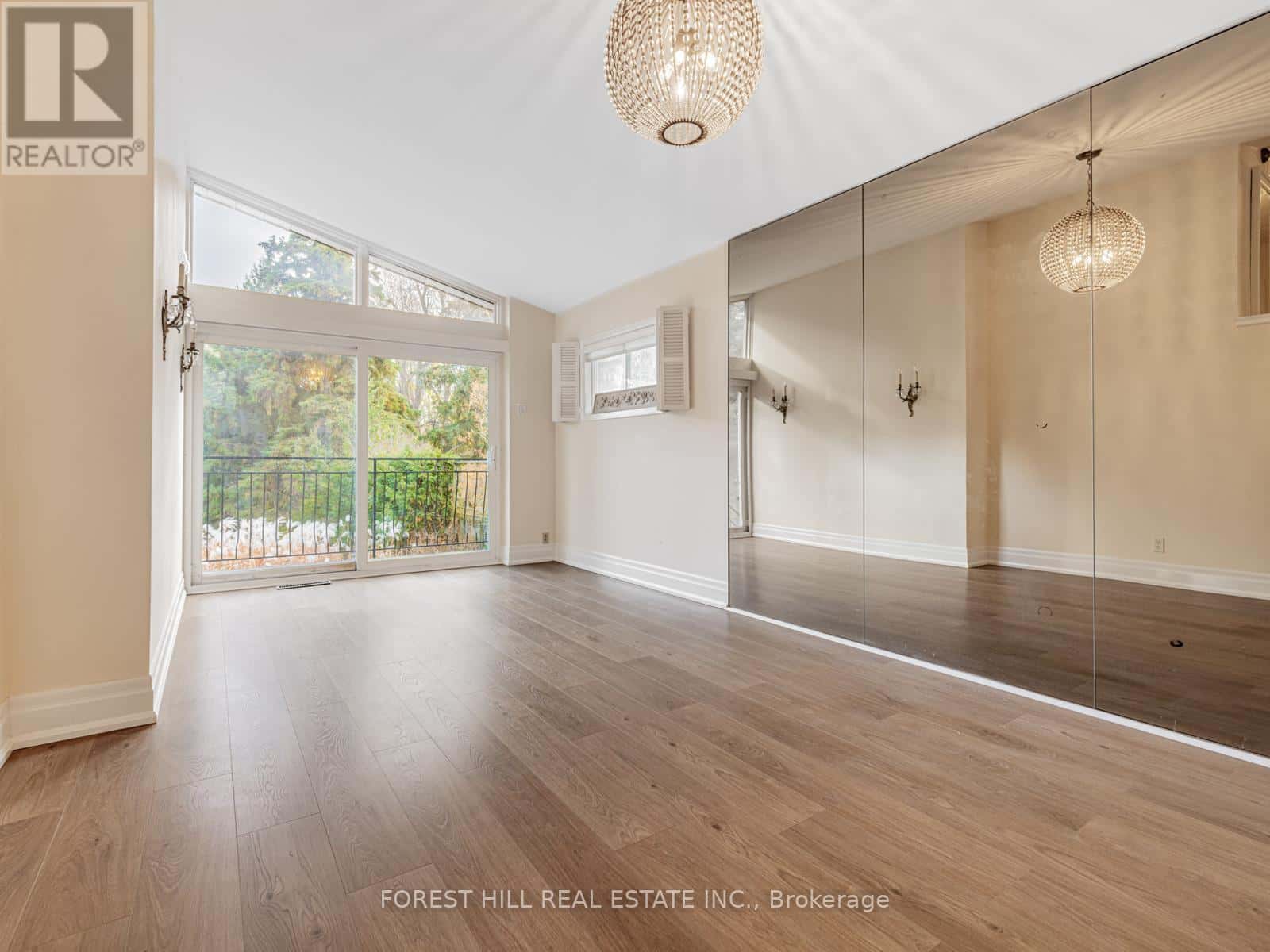 , Toronto (Bayview Village), — Toronto (Bayview Village) - Photo 5 of 34