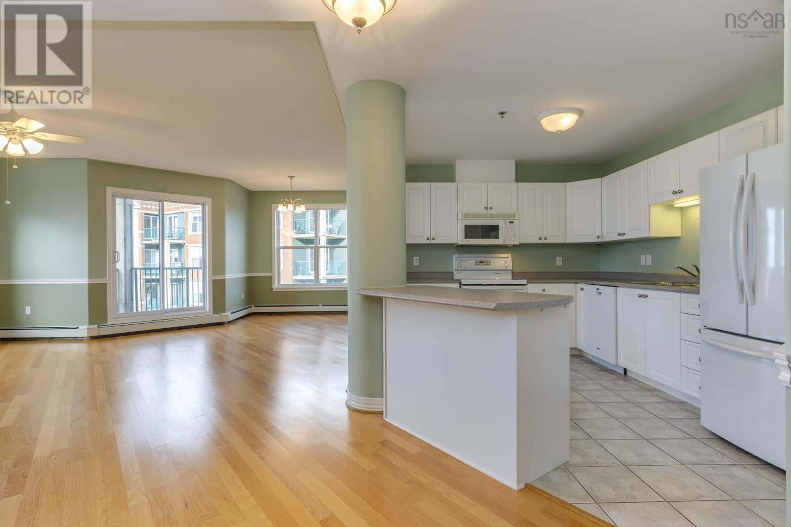 , Halifax, Nova Scotia — Halifax, Nova Scotia - Photo 4 of 39