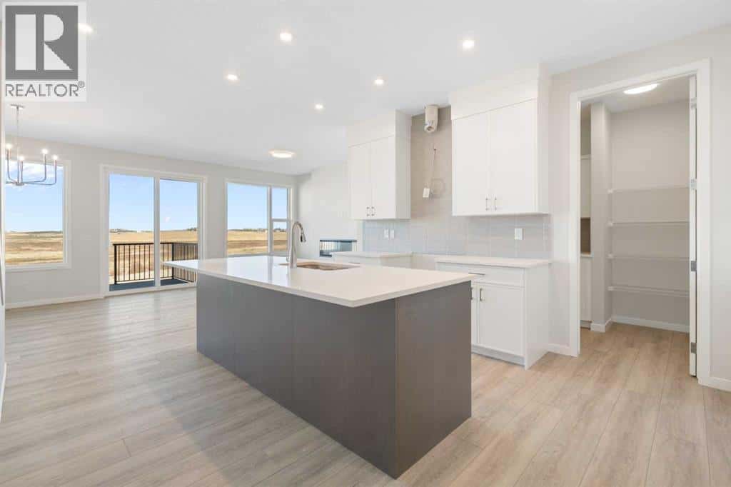 , Calgary, — Calgary - Photo 2 of 43