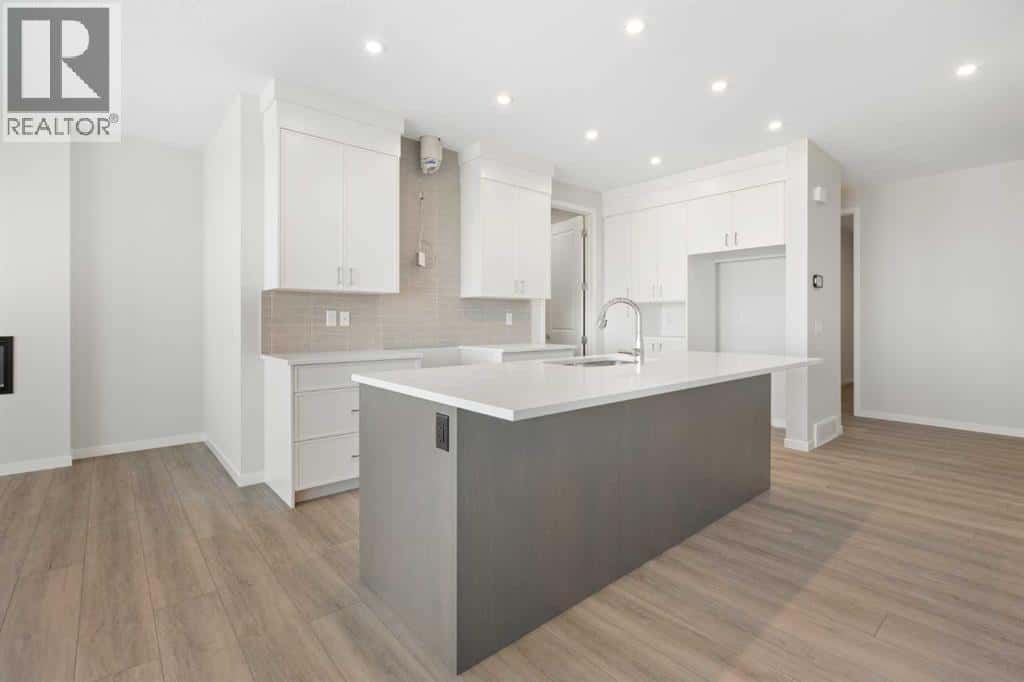 , Calgary, — Calgary - Photo 3 of 43