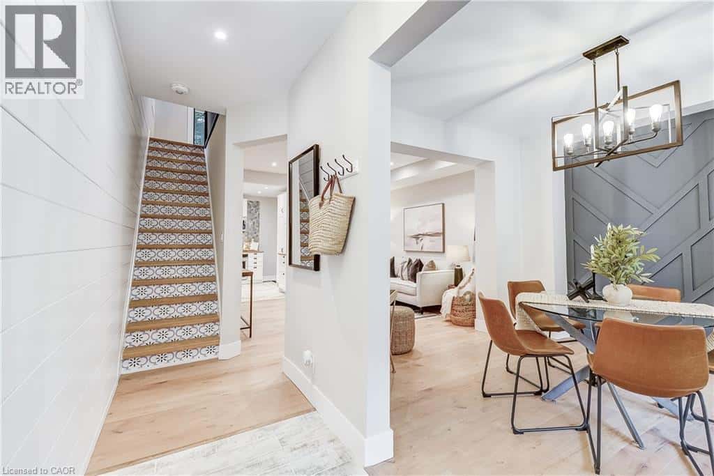 32 CUMBERLAND Avenue — Hamilton - Photo 5 of 49