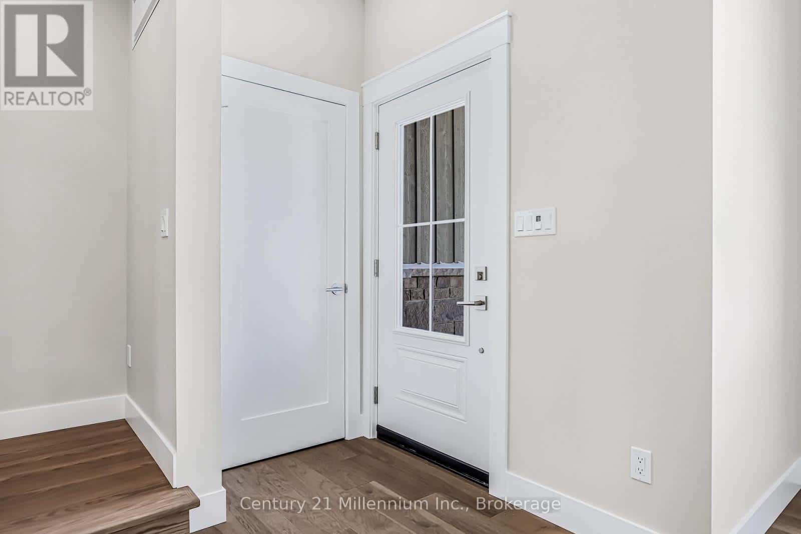 3 GRENVILLE STREET N — Saugeen Shores - Photo 2 of 49