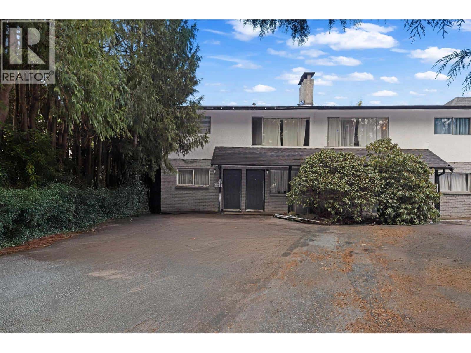 1733 HIE AVENUE — Coquitlam, British Columbia - Photo 3 of 37