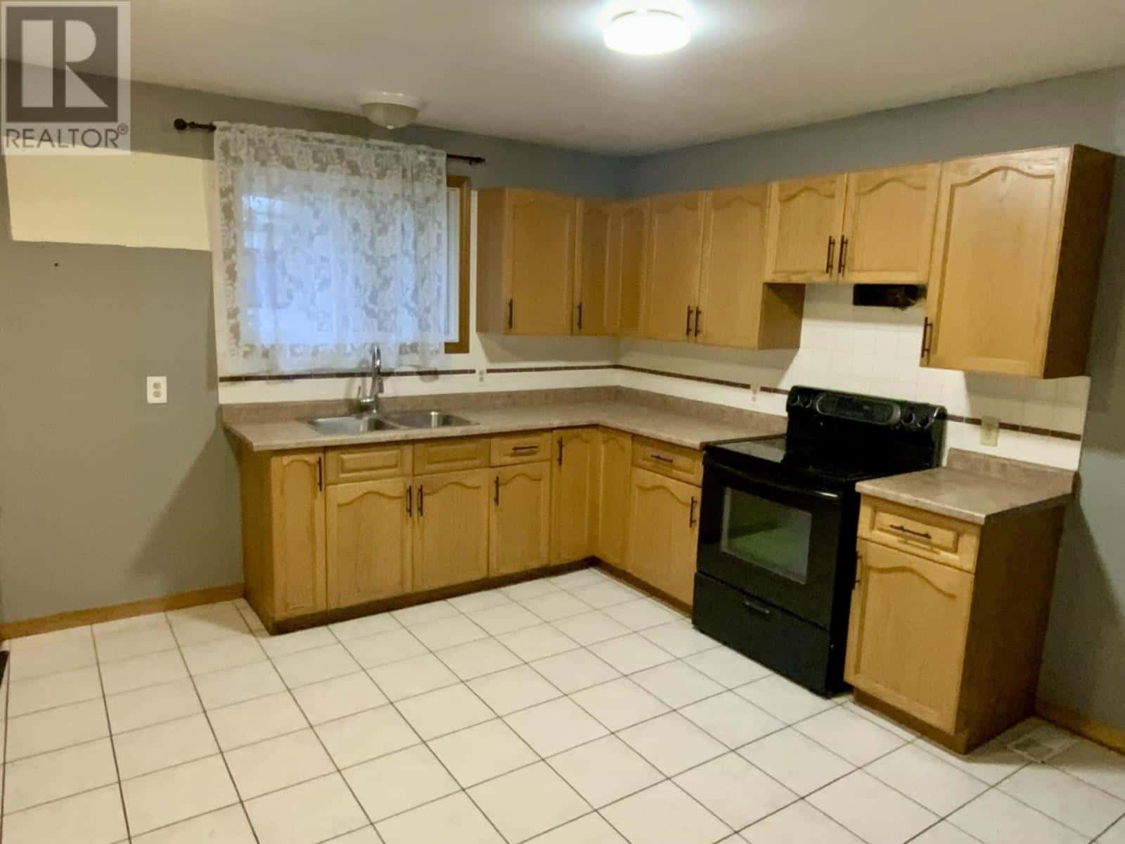 187 Carufel AVE — Sault Ste. Marie - Photo 3 of 3