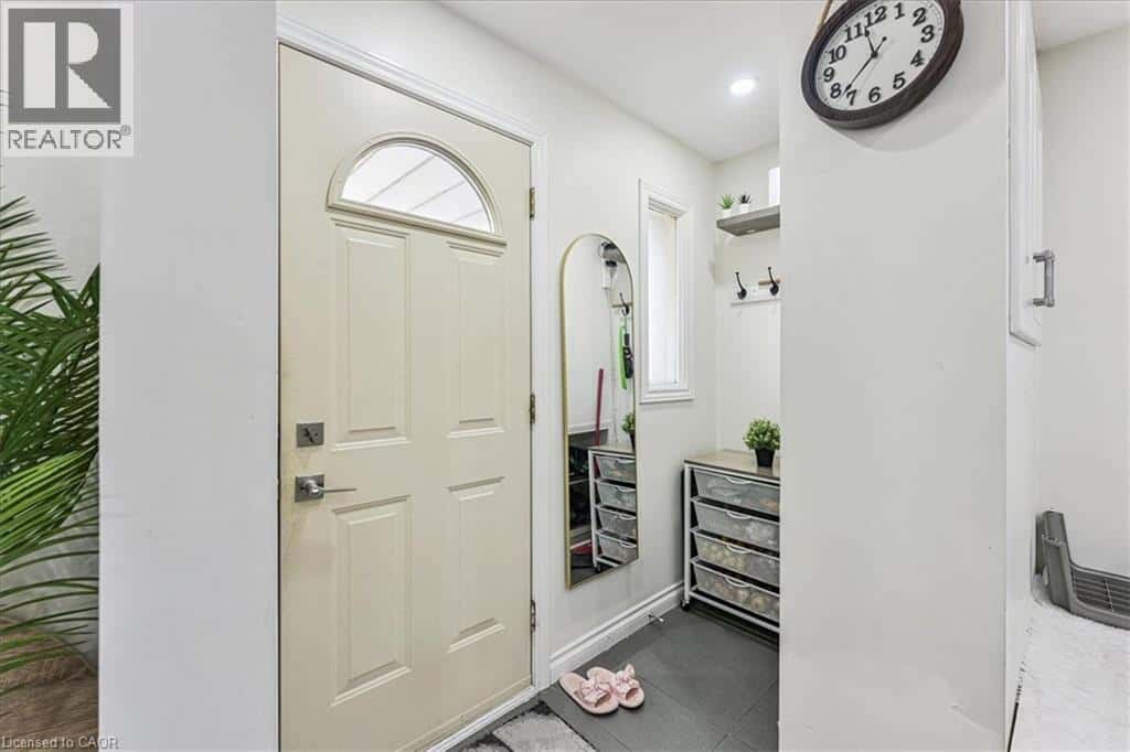 107 DESCHENE Avenue — Hamilton - Photo 3 of 41