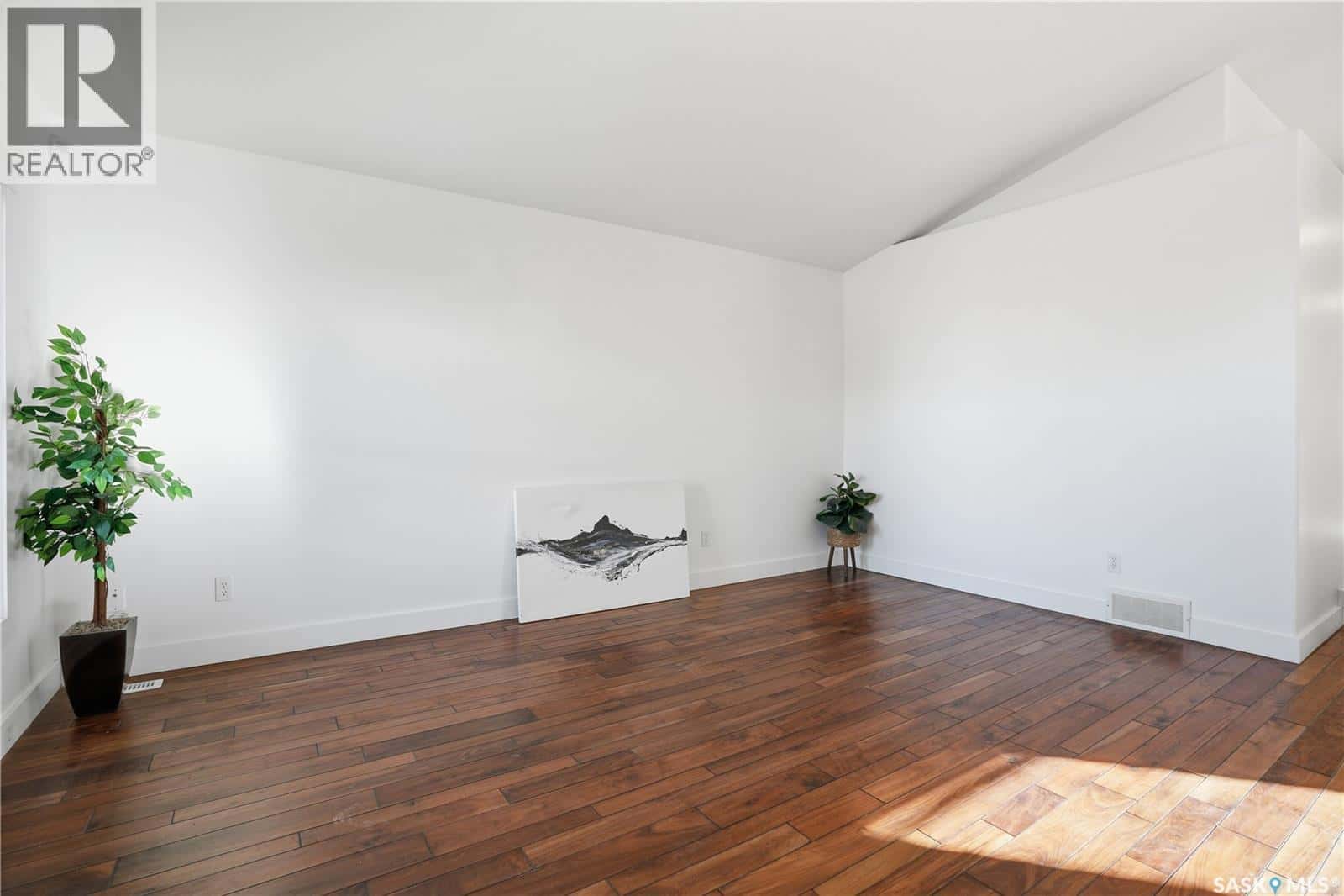 1455 Willowgrove COURT — Saskatoon - Photo 4 of 49