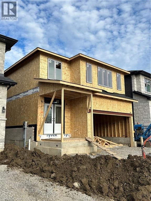 8 DUNLOP Road — Hamilton, Ontario - Main photo