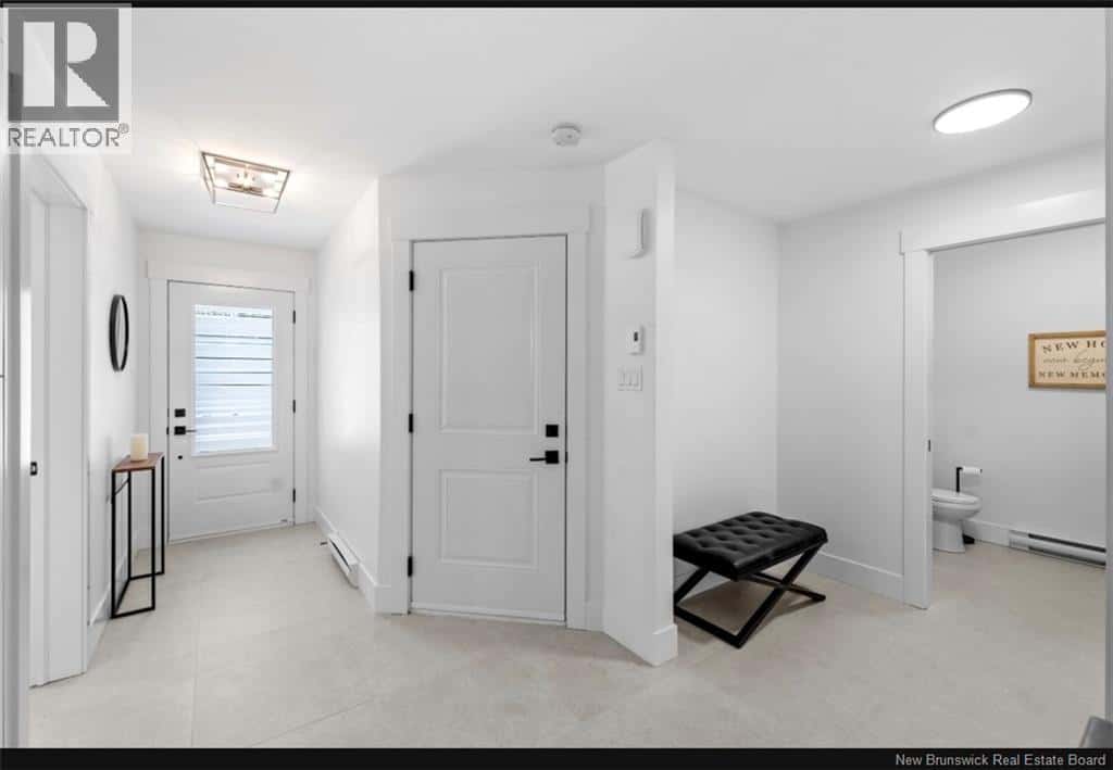 302 Damien Street — Dieppe, New Brunswick - Photo 5 of 35