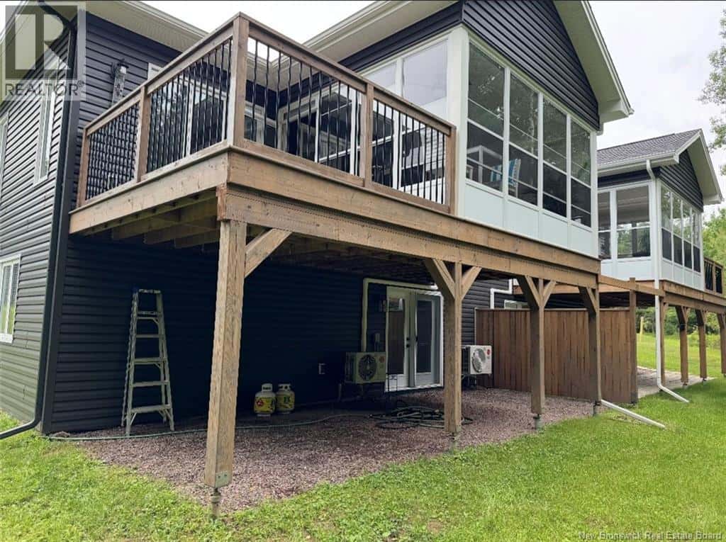 302 Damien Street — Dieppe, New Brunswick - Photo 4 of 35