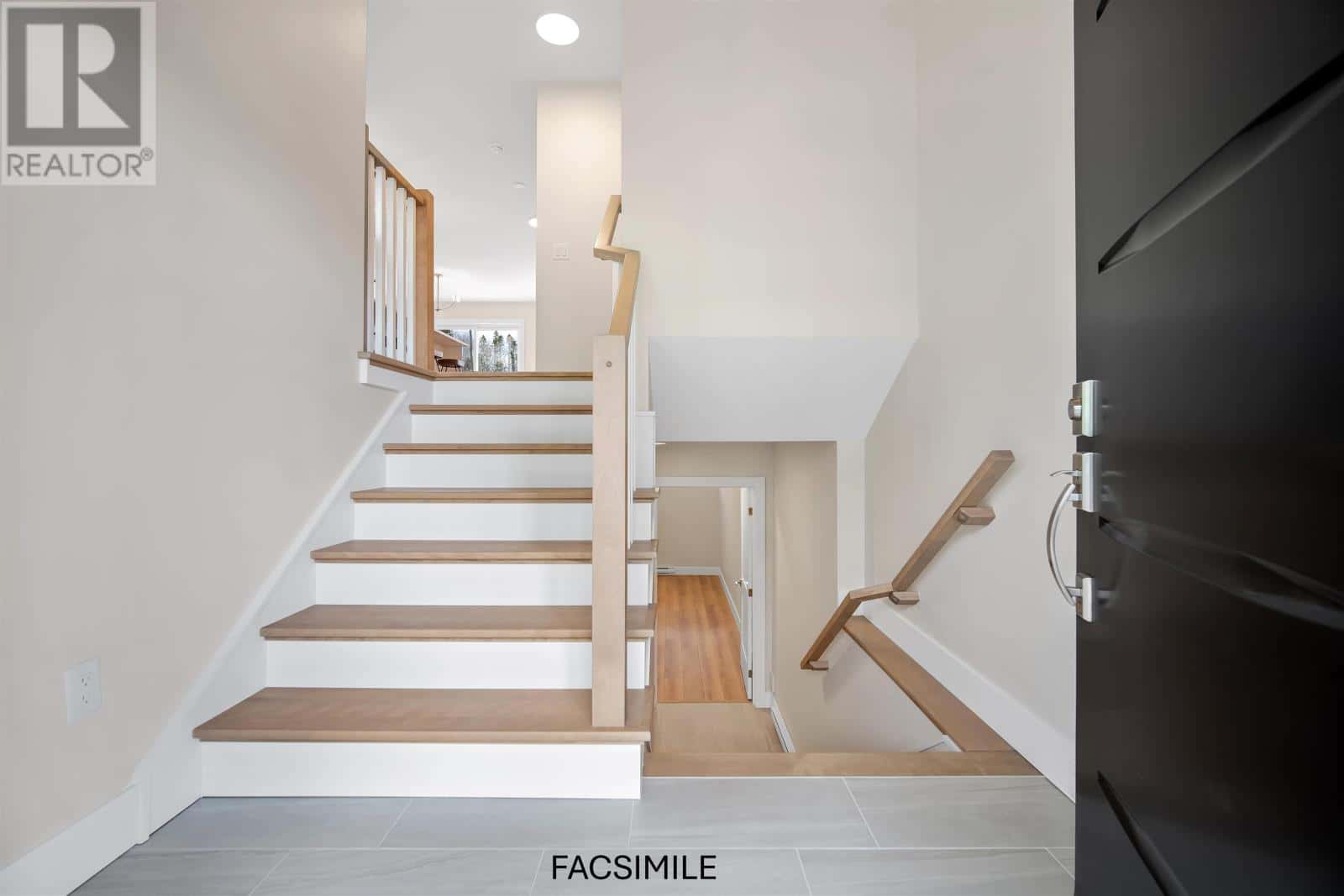 135 Terrastone Ridge — Dartmouth, Nova Scotia - Photo 2 of 28