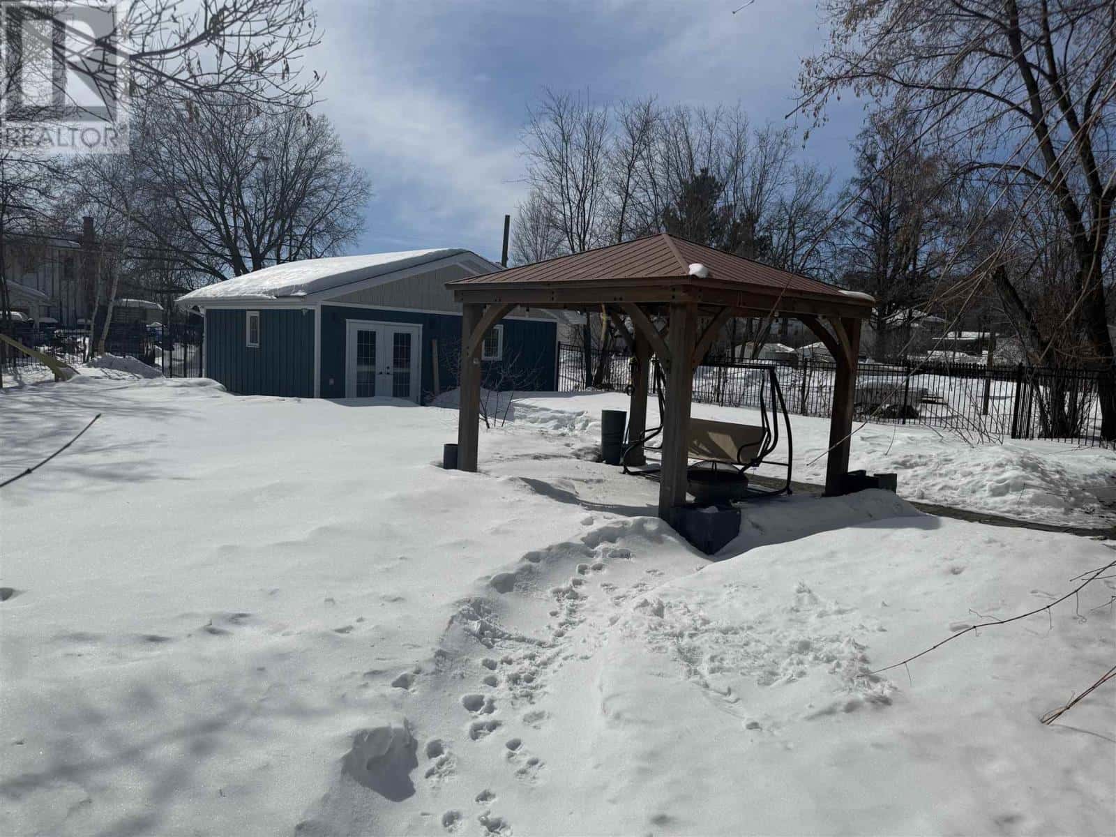 109 King Street — Sioux Lookout, Ontario - Photo 4 of 38