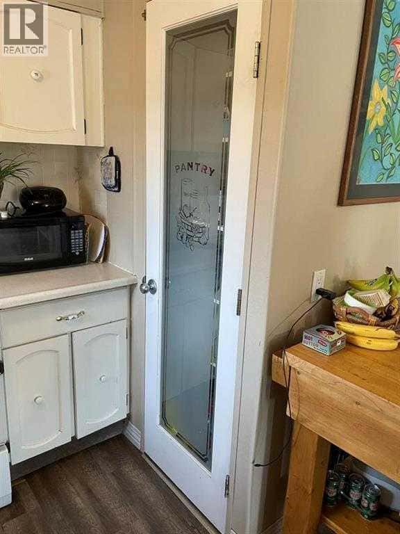 4942 43 Street — Vermilion, Alberta - Photo 4 of 39