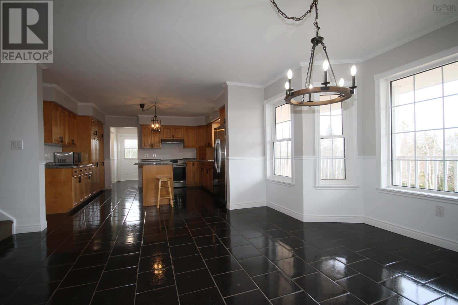 32 Bay Street — French Cove, Nova Scotia - Photo 5 of 47