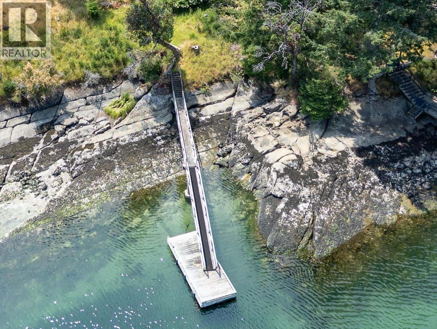 1361 STURDIES BAY ROAD — Galiano Island, British Columbia - Photo 4 of 40