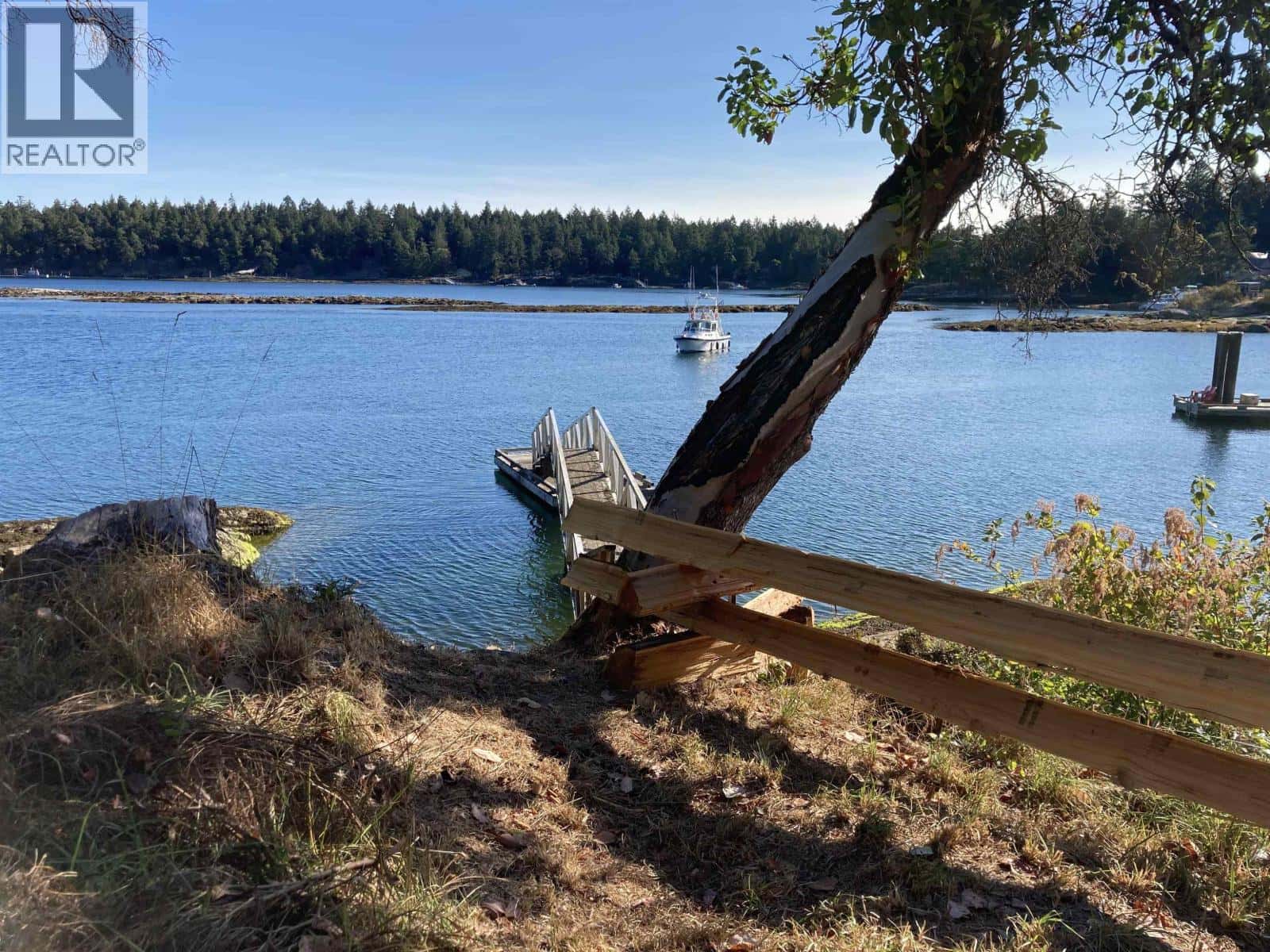 1361 STURDIES BAY ROAD — Galiano Island, British Columbia - Photo 2 of 40