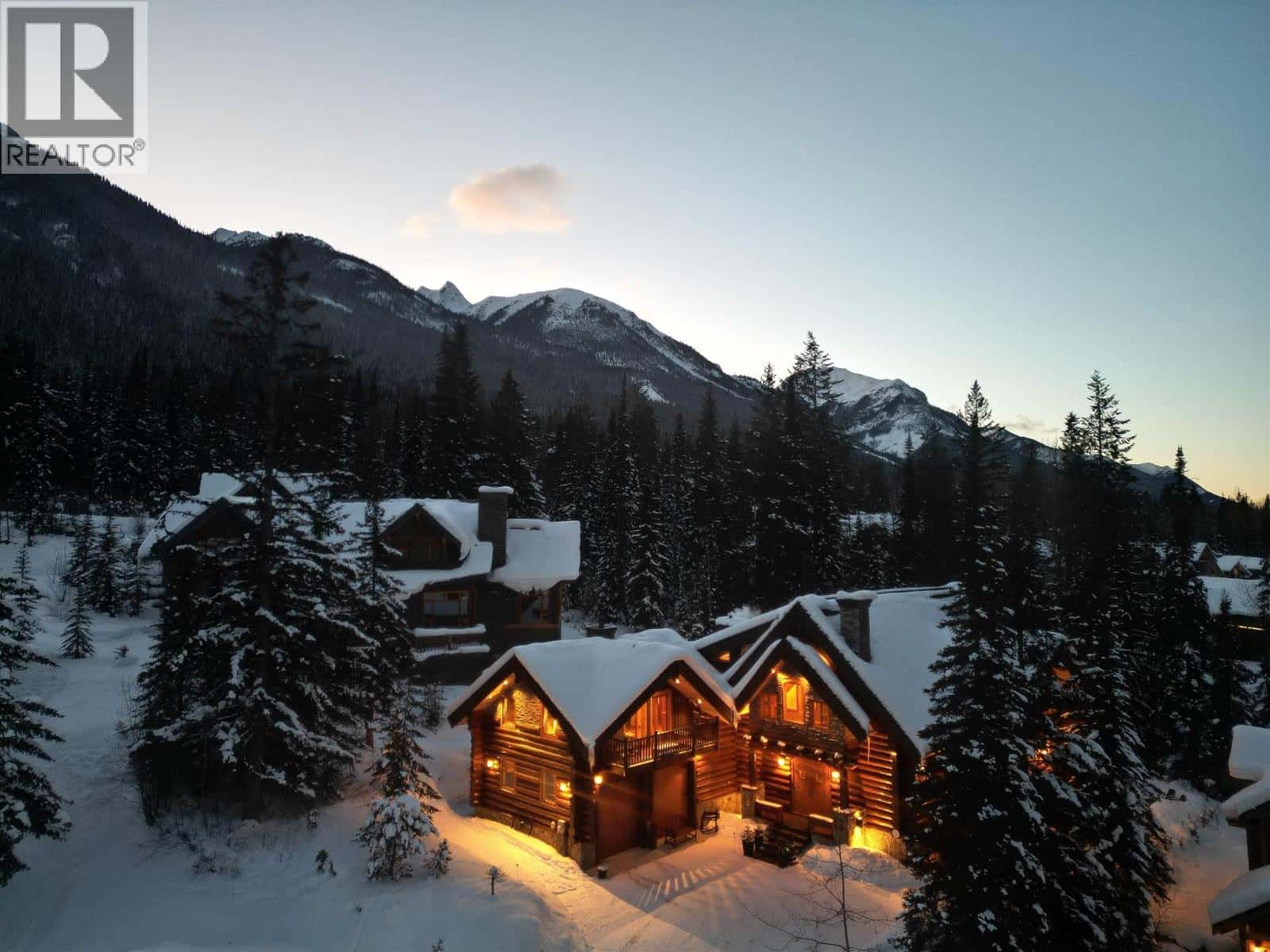 1595 COLUMBIA VALLEY VEIW Drive — Golden, British Columbia - Photo 4 of 58