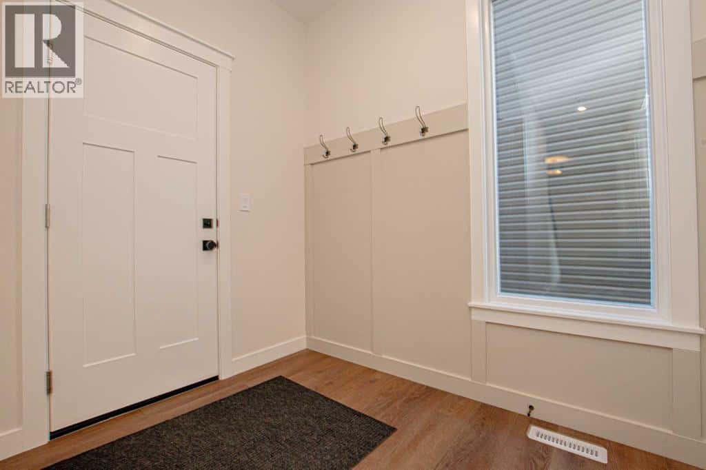 10645 133 Avenue — Grande Prairie, Alberta - Photo 3 of 46