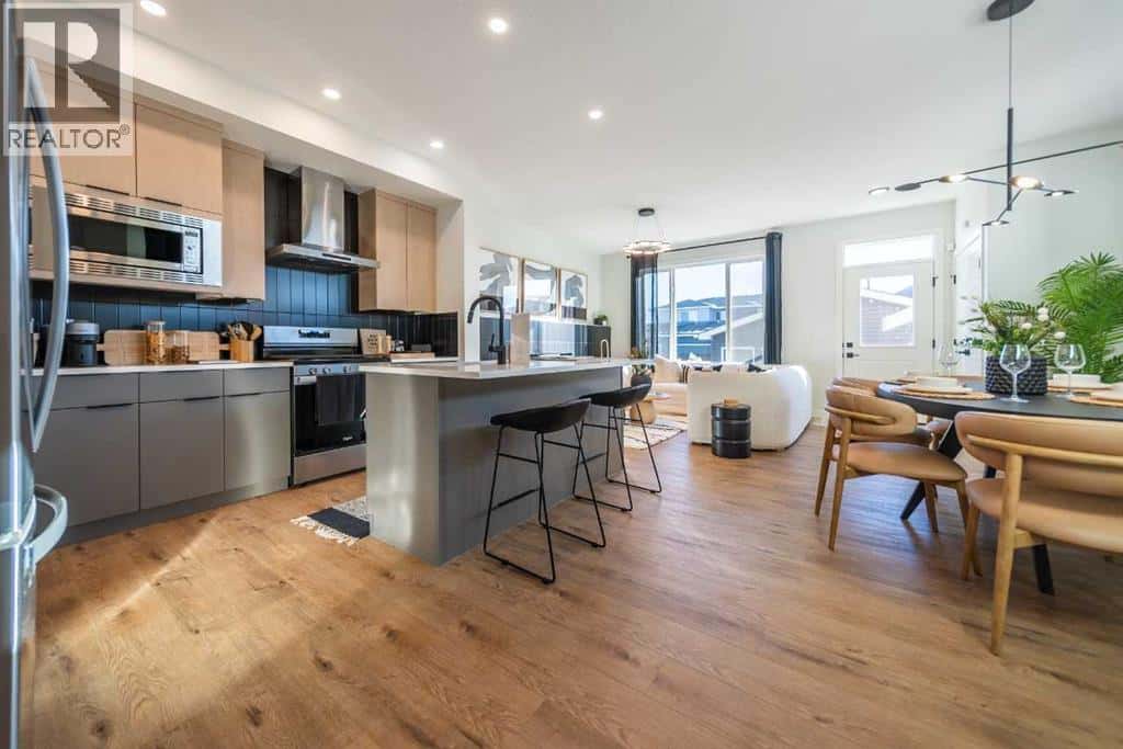 503 Lawthorn Way SE — Airdrie, Alberta - Photo 4 of 29