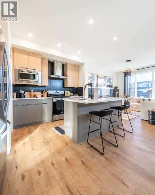 503 Lawthorn Way SE — Airdrie, Alberta - Photo 5 of 29