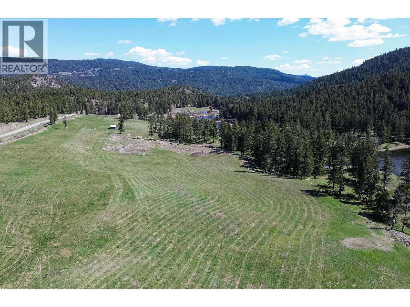 2448 BARNHARTVALE Road — Kamloops, British Columbia - Photo 3 of 46