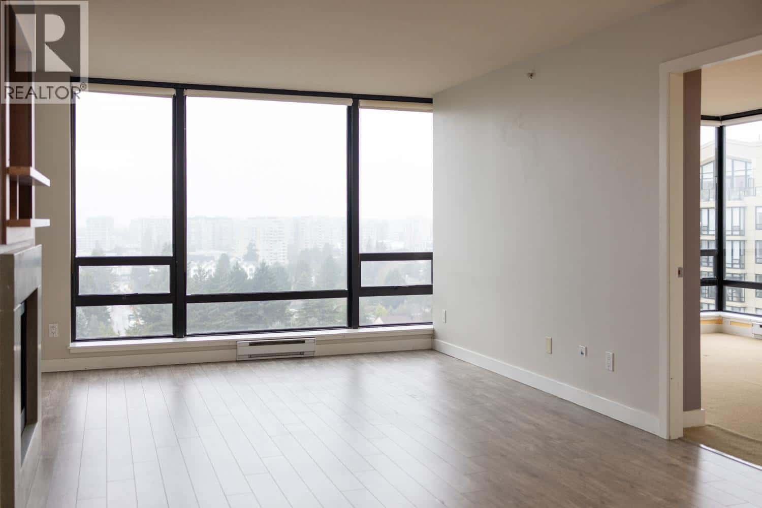 1708 9133 HEMLOCK DRIVE — Richmond, British Columbia - Photo 4 of 33