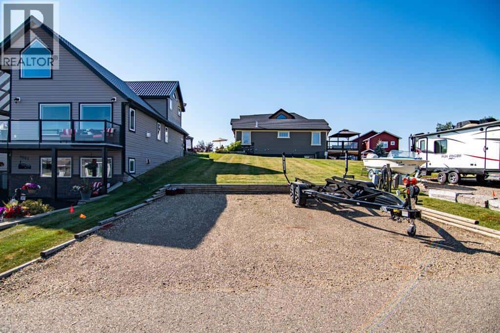 4066, 25054 South Pine Lake Road — Rural Red Deer County, Alberta - Photo 3 of 50