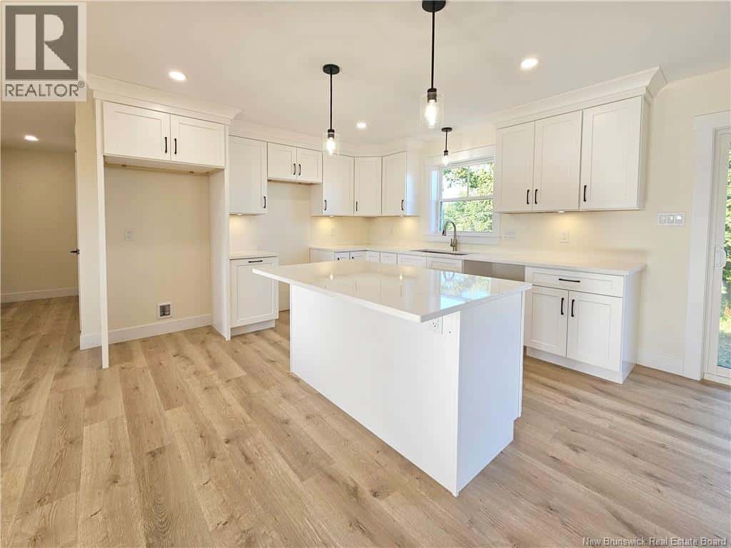 19 Robison Crescent — Harvey Station, New Brunswick - Photo 3 of 30