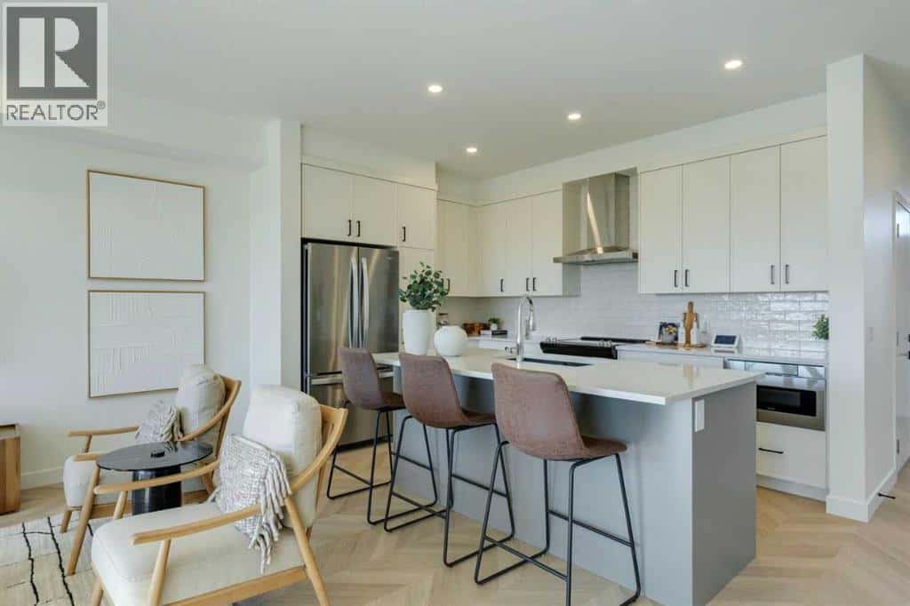 8523 21 Avenue SE — Calgary, Alberta - Photo 2 of 12