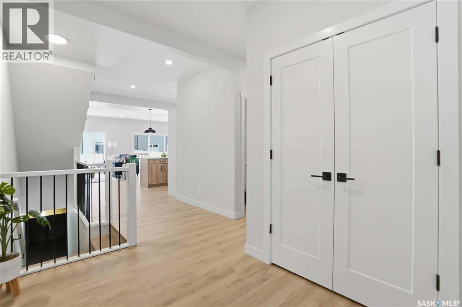 372 Leskiw BEND — Saskatoon, Saskatchewan - Photo 5 of 44