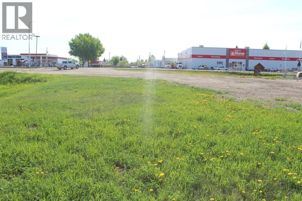 430 Main Street — Manning, Alberta - Main photo